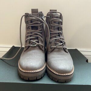 Timberland Courmayeur Valley 6-Inch Boot